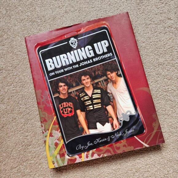 4/$40 Burning Up: On Tour with‎ the Jonas Brothers - Hardcover - Picture 1 of 10